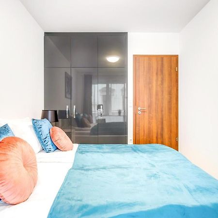 Modern Apartment With Free Garage And Balcony In The Downtown Budapest Luaran gambar