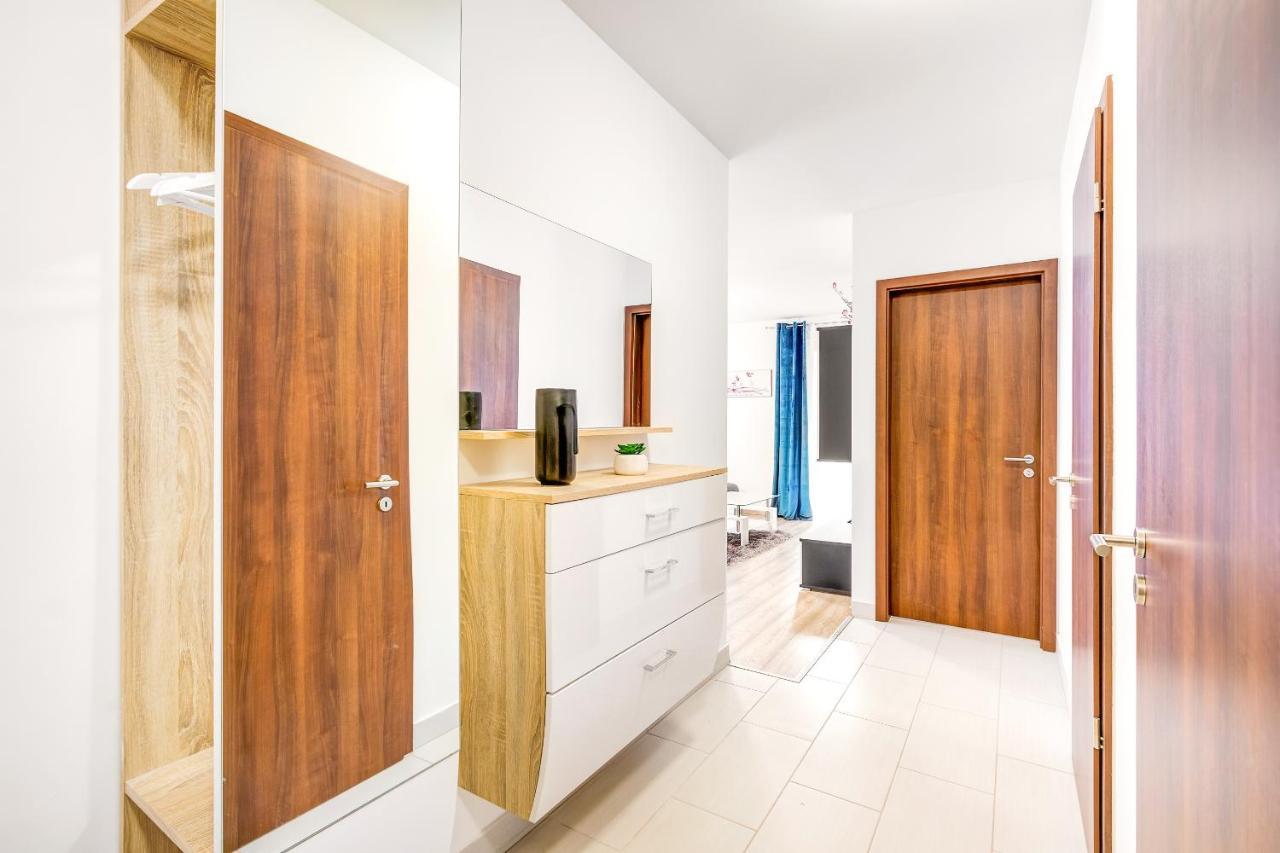 Modern Apartment With Free Garage And Balcony In The Downtown Budapest Luaran gambar